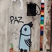 Grafite na rua Palmira, no Serra. Fotografado em 25.4.2014 por CMC.