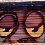 Grafite na rua dos Inconfidentes com Pernambuco. Foto tirada por CMC em 12.11.2014.