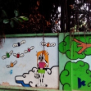 Grafite na rua Tomé de Souza, no muro da Escola Estadual Barão do Rio Branco, na Savassi. Fotografado por CMC em 4.1.2015