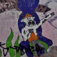 Grafite na rua Tomé de Souza, no muro da Escola Estadual Barão do Rio Branco, na Savassi. Fotografado por CMC em 4.1.2015